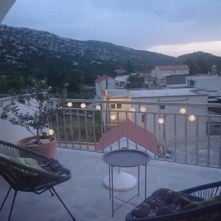 Panoramico Apartment, Private Jacuzzi Brela