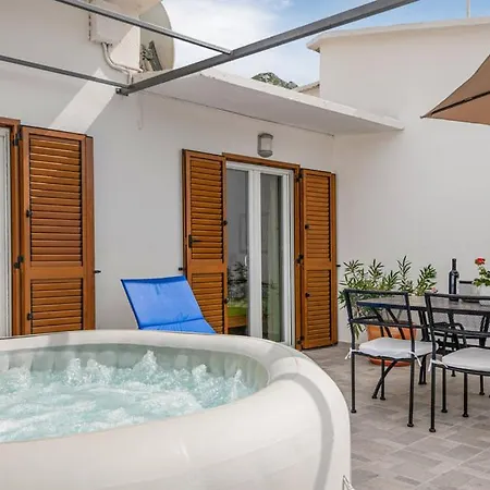 Apartment Panoramico Apartment, Private Jacuzzi *